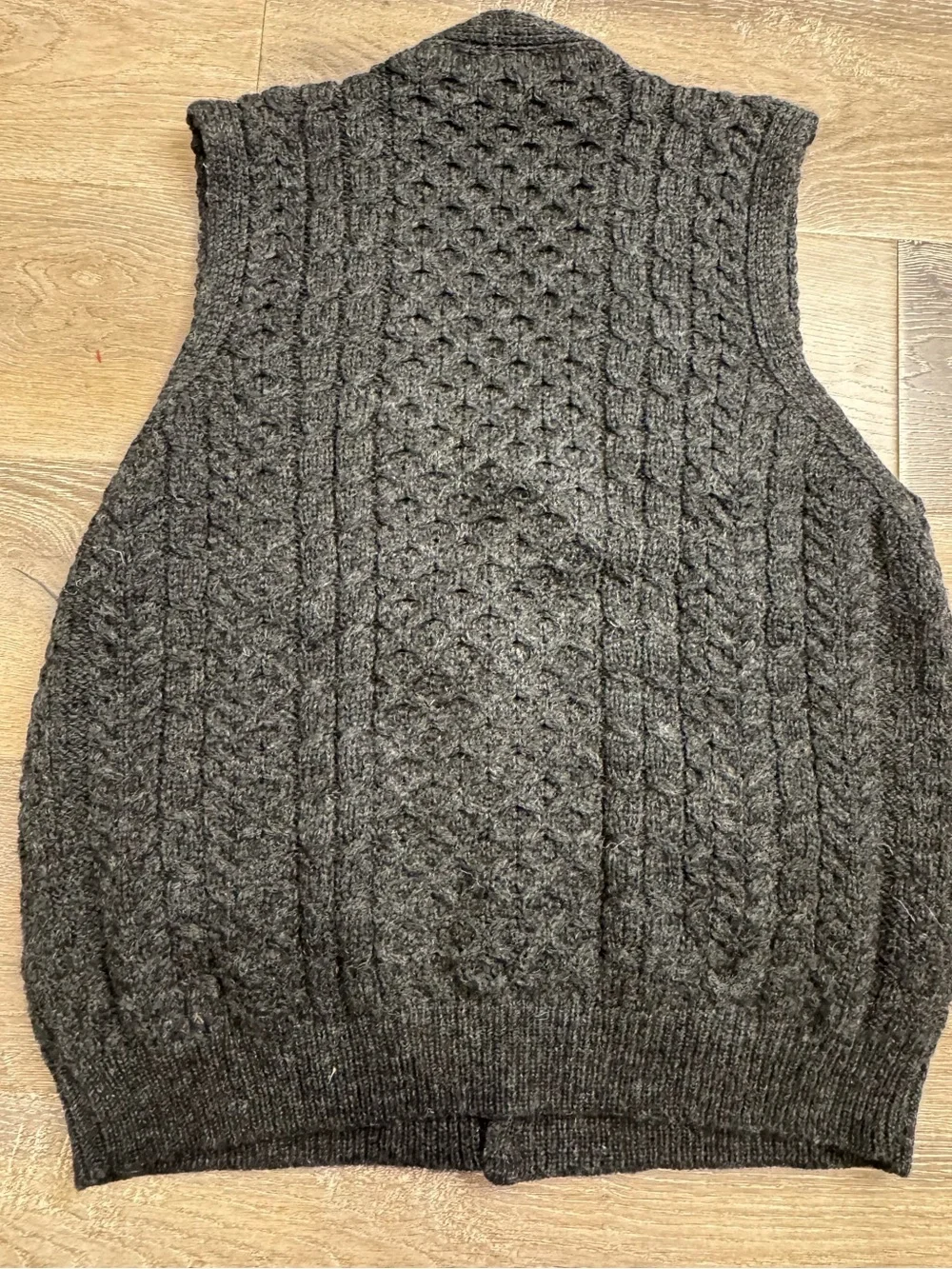 100% Wool made in Ireland Charcoal Cable Knit Vest -Sleeveless Button Front 1081